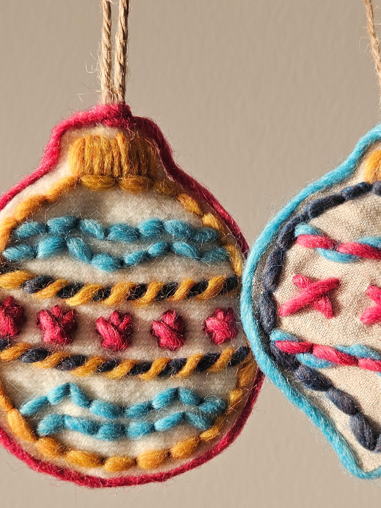Wool Christmas Decorations (3h)