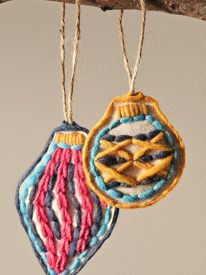 Wool Christmas Decorations (3h)