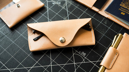 Projects in Leatherwork (2h)