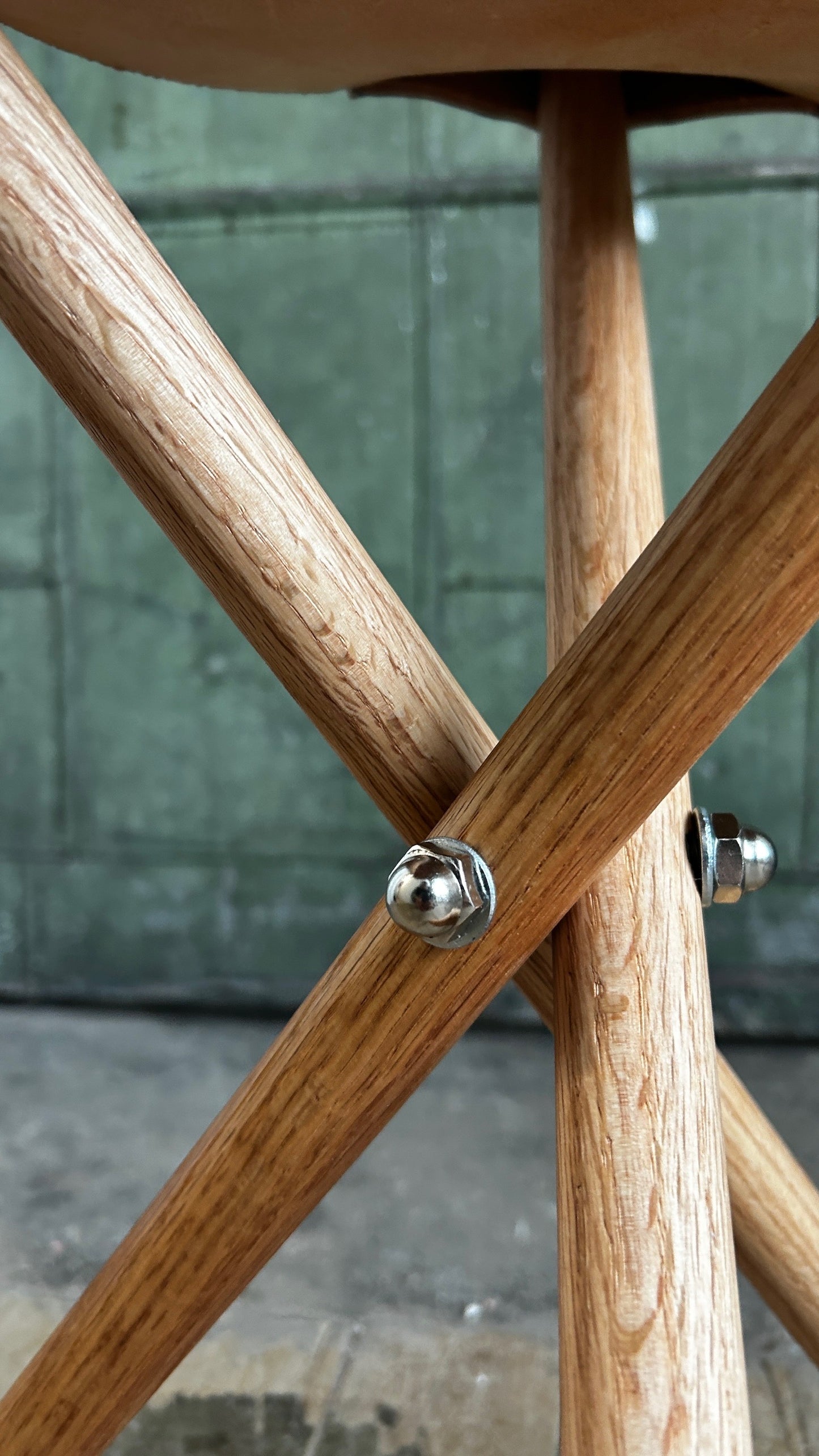 Leather Stool (5h)